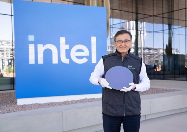 Open enlarged image Intel's chip supply to 'be depleted' in early 2026: PC and server CPU demand beyond expectation