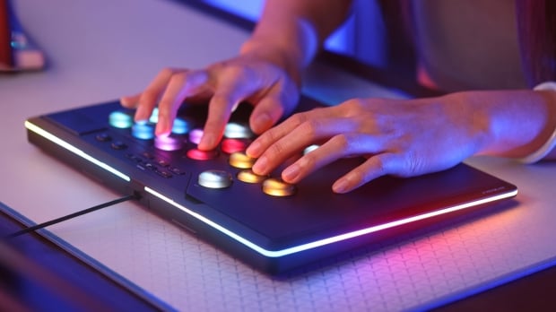 Corsair releases its first fighting game controller with Rapid Trigger and FlashTap technology 2