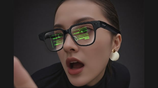Lenovo unveils the world's lightest AI smart glasses