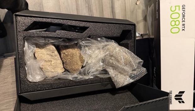 Open enlarged image Redditor orders RTX 5080 for $1200, gets a box of rocks instead: Best Buy won't refund it