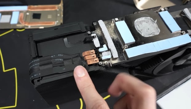 NVIDIA TITAN Ada prototype GPU teardown: angled PCB, 48GB GDDR6X, 900W power design 26