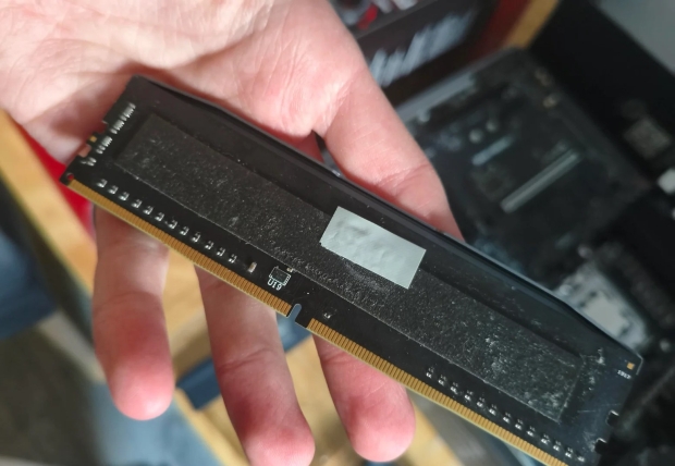 Open enlarged image More RAM scams: Redditor buys Corsair Vengeance DDR5, but it's really DDR4 with a scam sticker