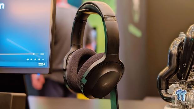 Razer's Project Motoko turns AI smart glasses into a wireless headset 3