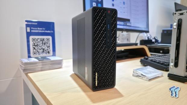 Minisforum showcases its MS-S1 Max next-gen AI workstation at CES 2026 with AMD Strix Halo APU 02