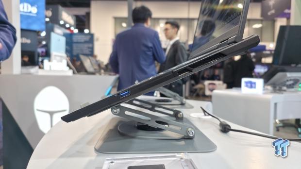 Thunderobot's new ZERO Air gaming laptop spotted at CES 2026: Intel Panther Lake CPU, RTX 5070 05