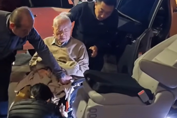 TSMC founder Morris Chang has dinner at local Taiwanese restaurant with NVIDIA CEO Jensen Huang 64