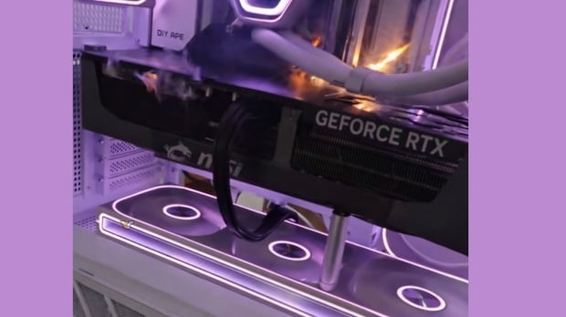 Open enlarged image User captures footage of GeForce RTX 5090 catching fire on first system boot