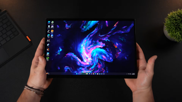 World's first Panther Lake gaming tablet tested, achieves over 60 FPS in Cyberpunk 2077 high settings without frame-gen