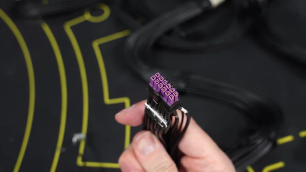 ASUS ROG Equalizer performs worse than standard 12V-2x6 connectors, Der8auer says the cable 'doesn't make sense' 3