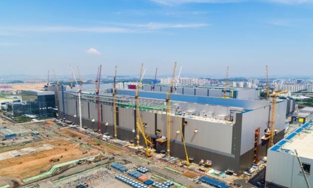 MLC NAND prices have tripled as Samsung shuts its last 2D NAND line and Kioxia plans a full exit by 2029 3