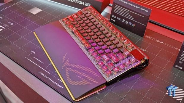 ASUS puts 24K gold on its 20th anniversary edition ROG keyboard and mouse 2