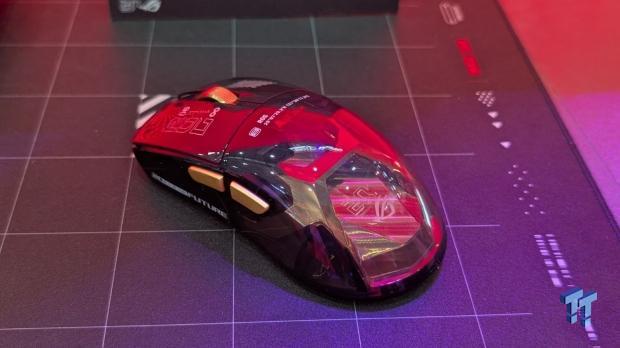 ASUS puts 24K gold on its 20th anniversary edition ROG keyboard and mouse
