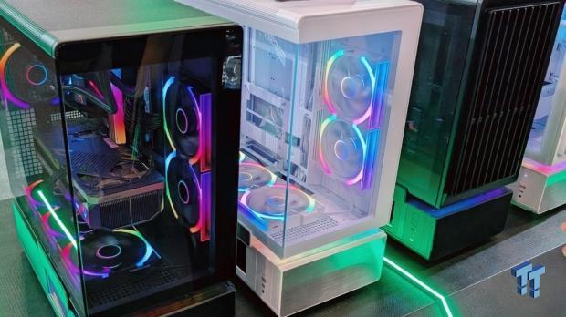 Montech's new dual-chamber F738 PRO case adds window blinds to the front panel 3