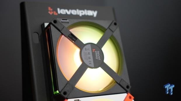 Levelplay's Newtro liquid cooler adds a turnable fan speed knob to your PC 2