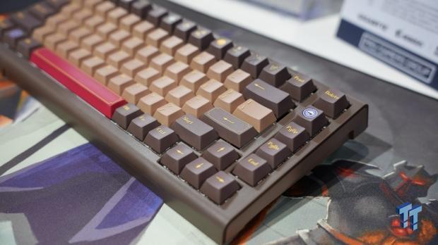 This Old School RuneScape-themed PC case and keyboard almost brought a tear to my eye 5