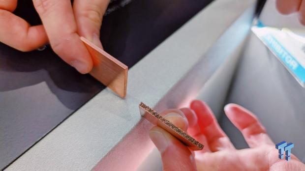 MSI's new diamond-copper composite baseplate (right).