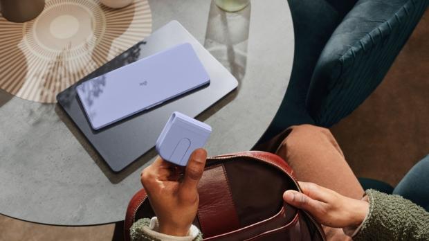 Logitech's new Mobi Fold is a portable mouse that looks like a flip phone 3