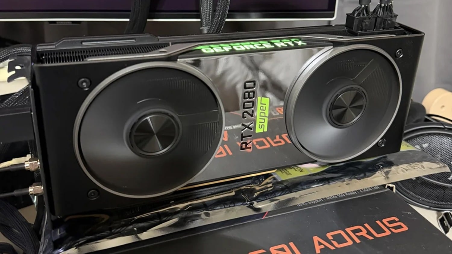 Redditor buys RTX 2080 Ti Super engineering sample on eBay, has the same number of cores as an RTX Titan but half the VRAM