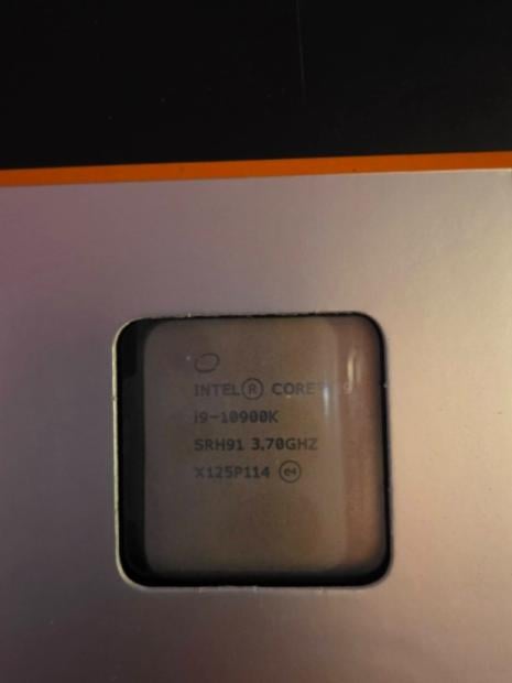 User receives Intel Core i9-10900K in sealed AMD Ryzen 7 9800X3D box from Amazon in CPU swap scam 1