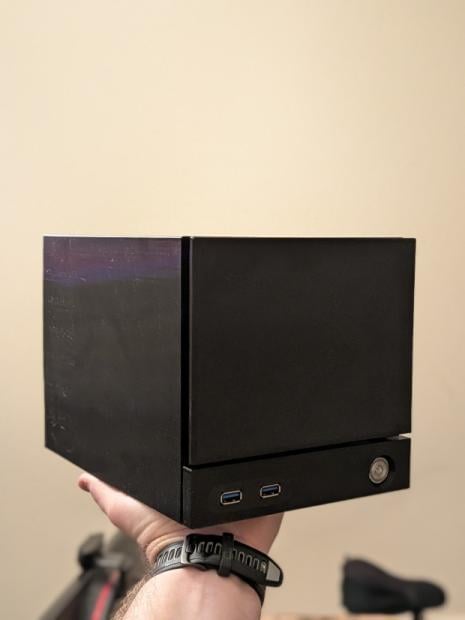 AMD engineer builds a Steam Machine competitor with a 3D printer, has an RTX 5060 inside 2