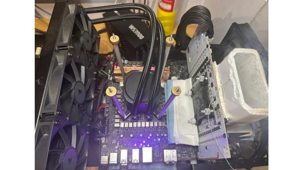 GeForce RTX 5090D sets new GPU frequency record, image credit: HWBOT/Team OGS.