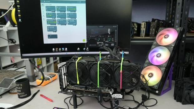 Enthusiast puts 11 fans and an AiO on an RTX 3080, gains only 4 FPS 2