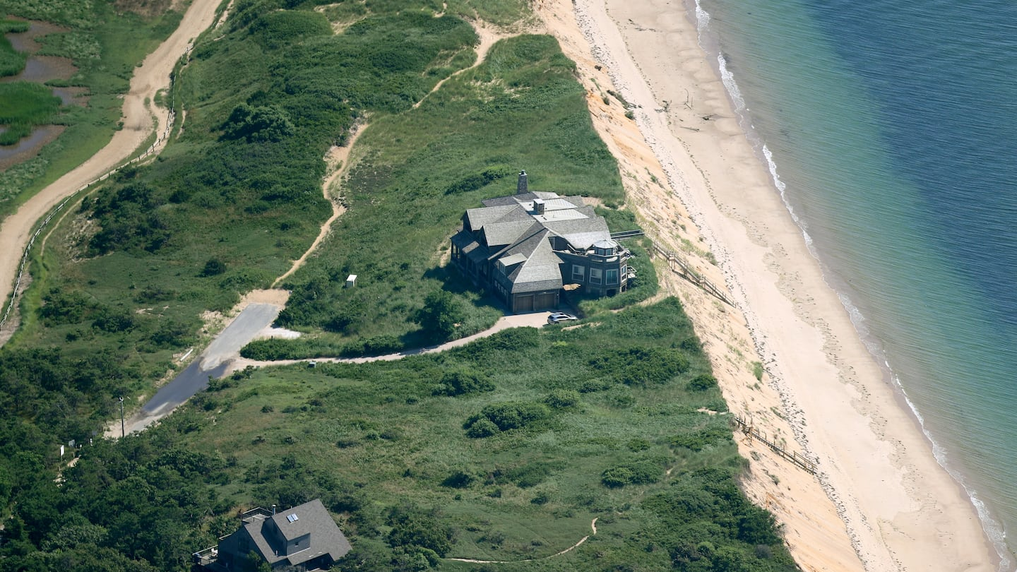 Man sues JPMorgan for approving mortgage on $5.5m mansion headed for the sea