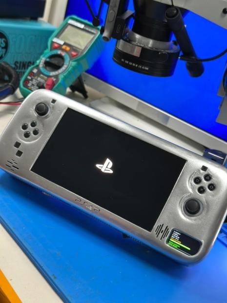 Redditor builds his own PS4 handheld, the 'PS4P' has a 1080p screen and a cooling fan from a GTX 750 3