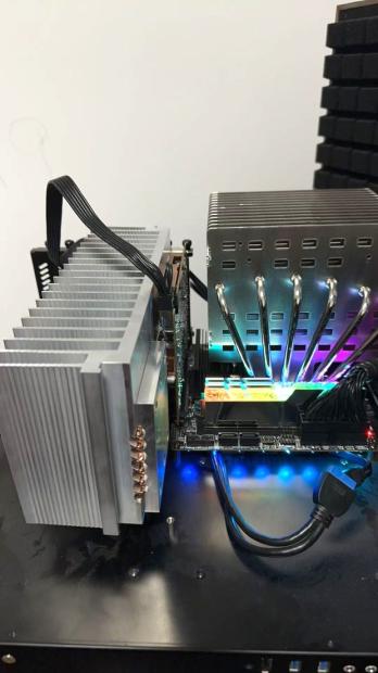 Modder straps a 2.5kg heatsink to an RTX 4060 for completely fanless cooling 2