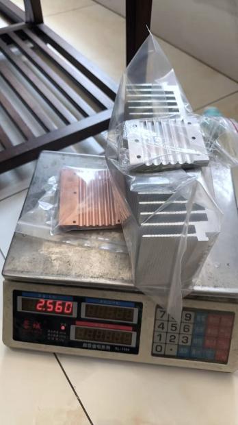 Modder straps a 2.5kg heatsink to an RTX 4060 for completely fanless cooling 3