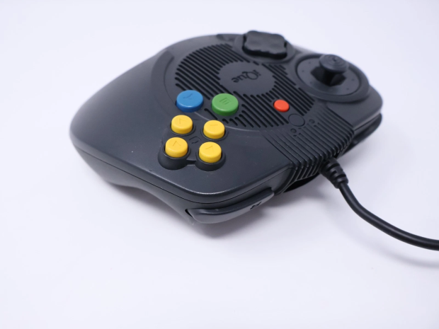 Nintendo shrunk a 64 console down into a controller to break into the Chinese market 4