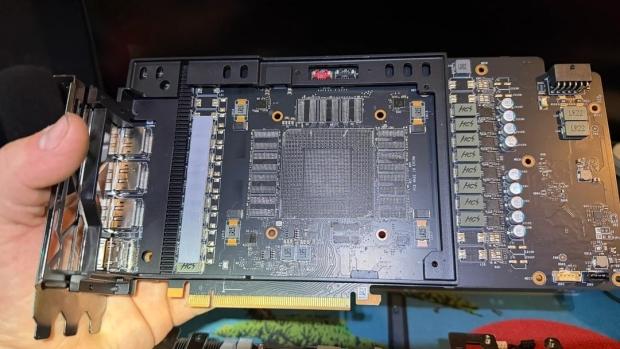Redditor buys an RTX 4080, opens it up to find no GPU die or VRAM inside 3
