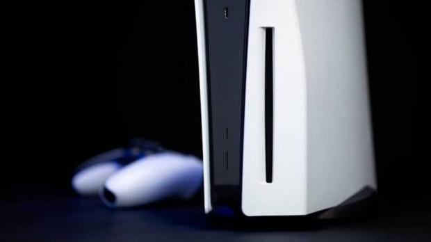 Sony is now putting disc death warning stickers on PS5 boxes, proving it has no plans on reversing its decision
