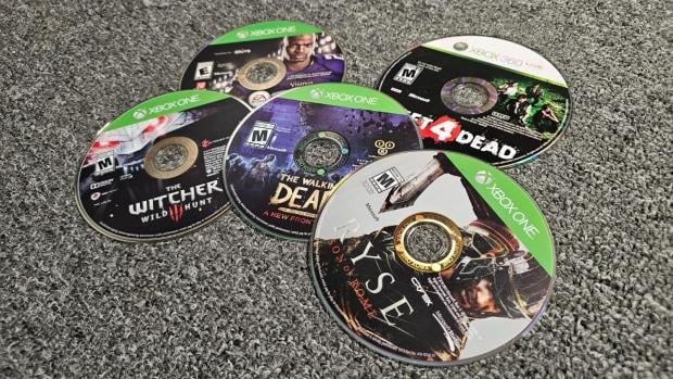 Xbox struggles to move physical discs, accounts for only 4% of disc sales in the US this year 1