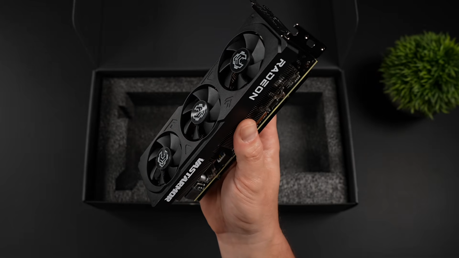 Low-profile RX 9060 XT benchmarked, performs 7% worse than RX 9060 XT 16GB in 3DMark TimeSpy and Steel Nomad