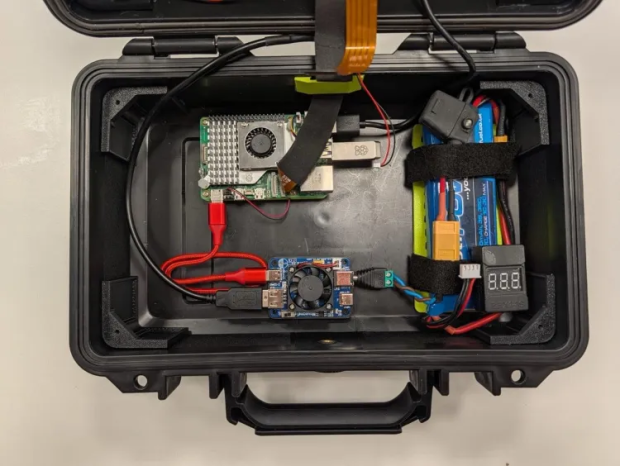 Raspberry Pi now has an official guide for building your own cyberdeck 1