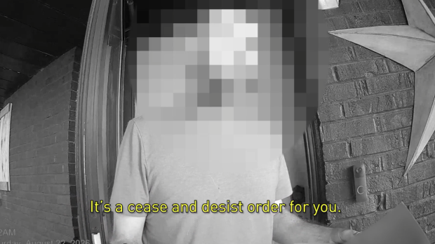 Activision lawyers post IRL killcam of Call of Duty cheat maker being served a takedown notice