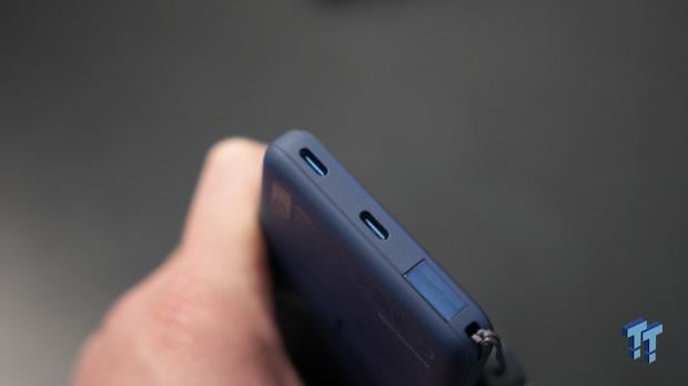 10,000mAh and 25W wireless charging have been squeezed into a 0.5-inch power bank 6