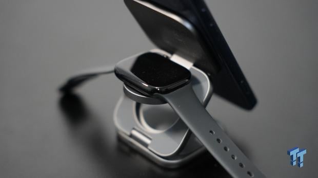 Tiny $79 foldable charger replaces your iPhone, Apple Watch and AirPods chargers 10