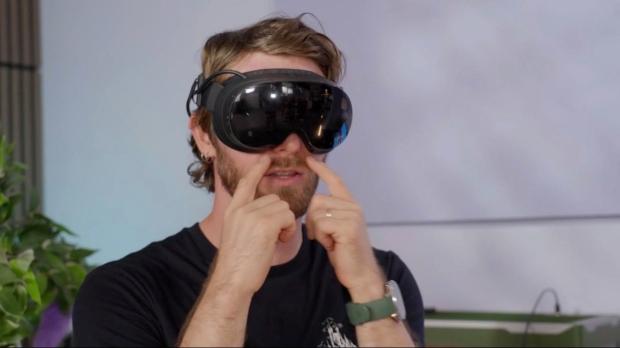 Linus Tech Tips leaks Steam Frame first impressions, and Valve may be working on native Half-Life: Alyx support