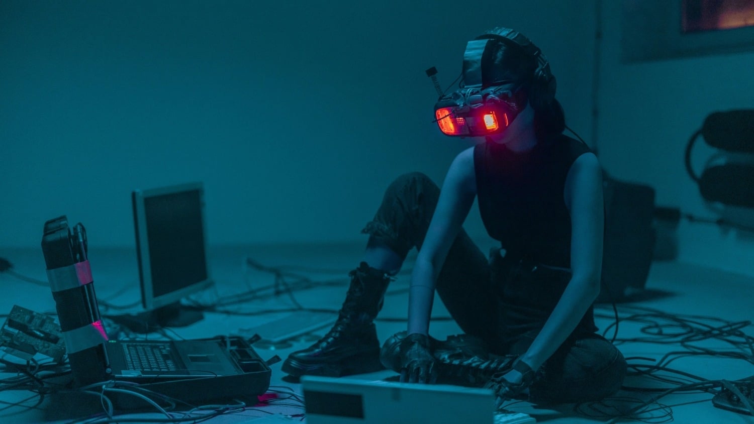 Anthropic CEO warns that AI could 'take over' the entire internet within 12 months