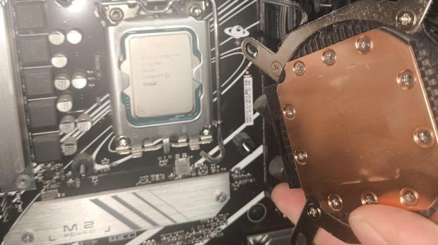 Redditor discovers the CPU they were using for three years had no thermal paste for the AIO cooler