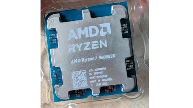 Redditor claims sealed Ryzen 7 9800X3D from Walmart was a fake, store won't refund