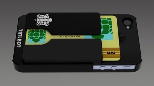 Minimalist 4 case for iPhone 4 doubles as a wallet | TweakTown.com