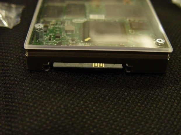 Next Gen Intel / Hitachi Enterprise SSD Pictured, 535MB/s