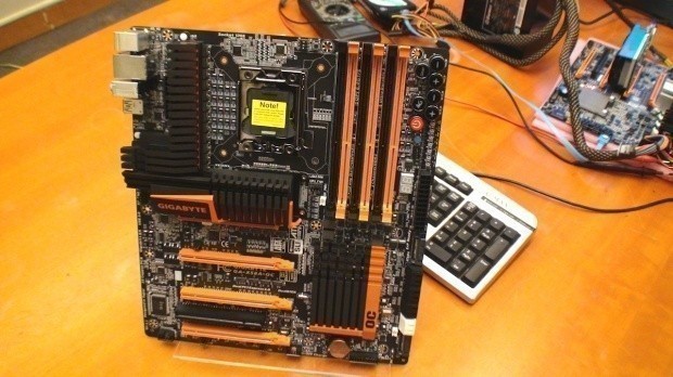 GIGABYTE's X58A-OC motherboard gets full introduction on video 01