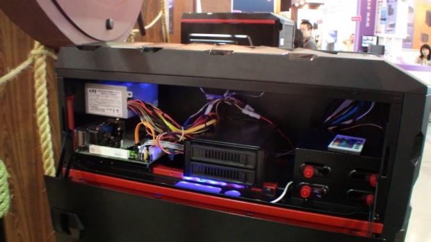 CFI offer huge case for motherboard and new flat mate 03