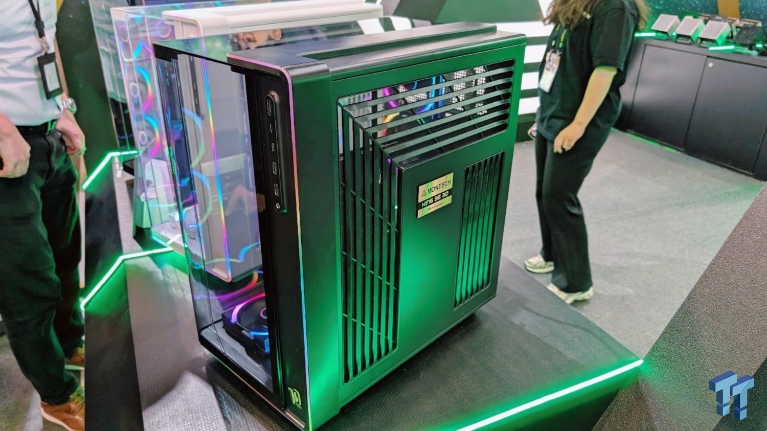 PCケース(自作PC用) MONTECH KING 95 Ultra Montech's new King 95 3D case adds a three-sided panoramic view
