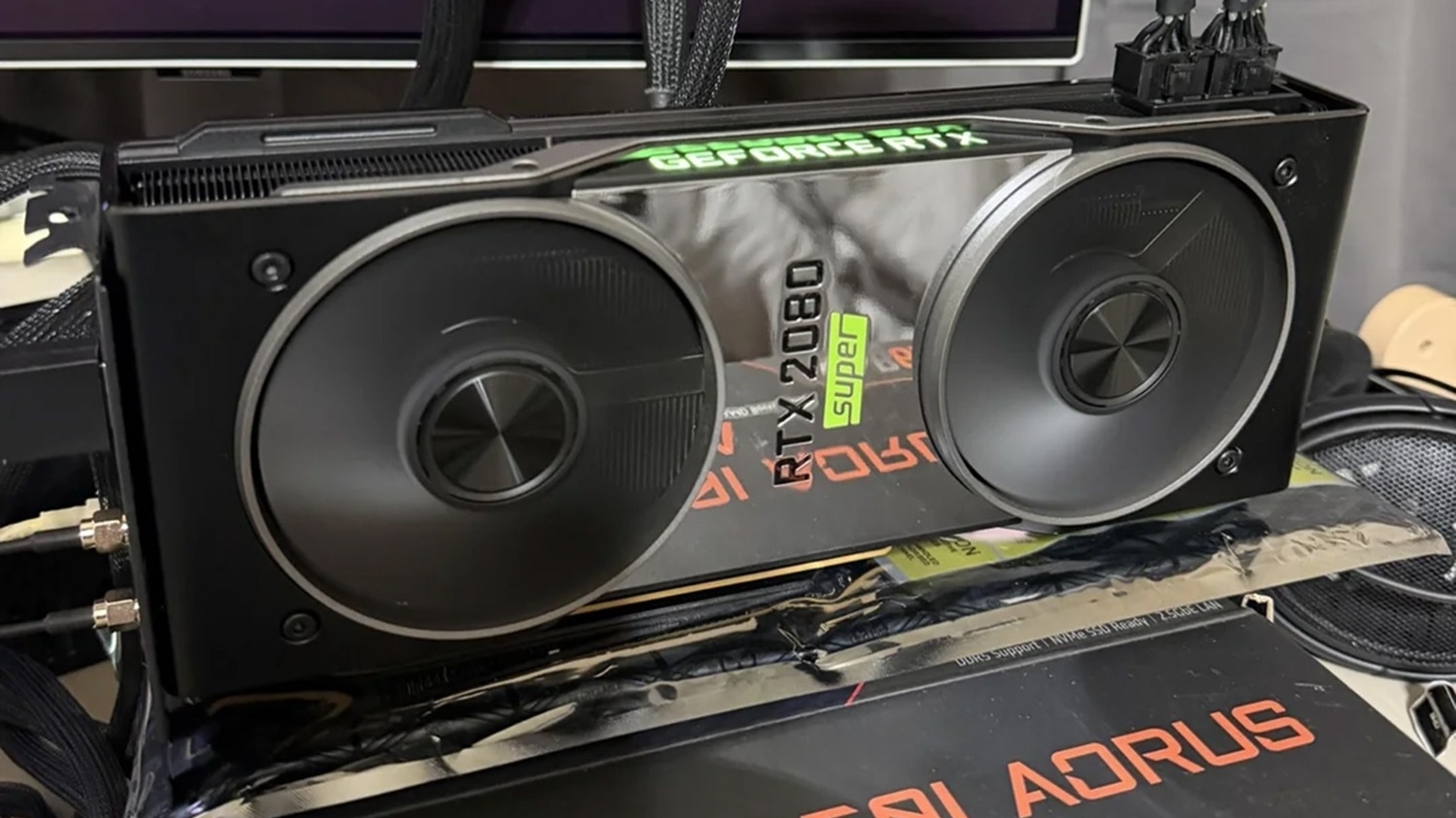 Redditor buys RTX 2080 Ti Super engineering sample on eBay, has the same number of cores as an RTX Titan but half the VRAM