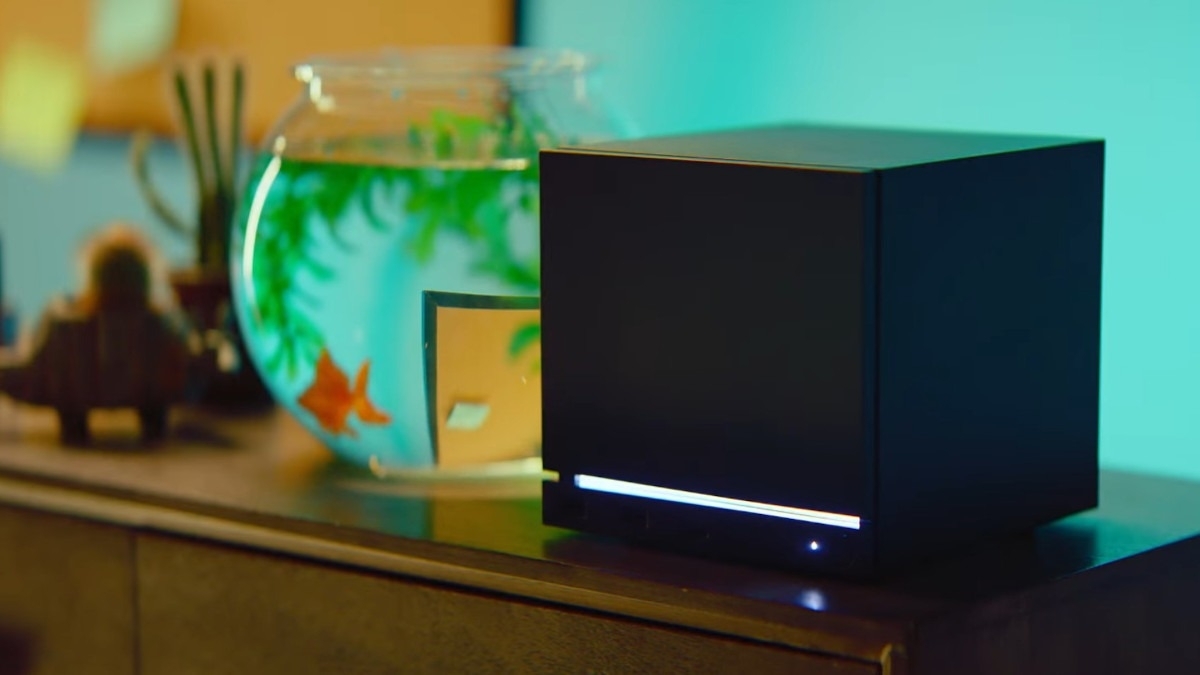 Steam Machine shipments spotted, as Valve is rumored to launch the gaming PC next week